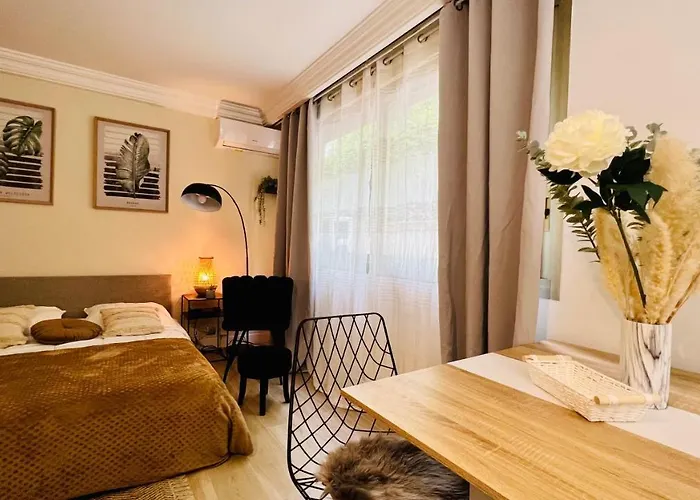 Apartmán Le Miramar - Clim, Parking, Wifi Et Piscine Nice